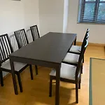 Mit Pool Und Grillplatz In