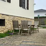 Mit Pool Und Grillplatz In Regensburg