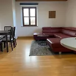 Daire Mit Pool Und Grillplatz In Regensburg