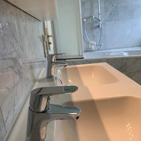 Mit Pool Und Grillplatz In 아파트 레겐스부르크