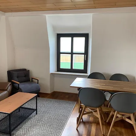 아파트 Mit Pool Und Grillplatz In 레겐스부르크
