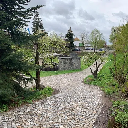 아파트 Mit Pool Und Grillplatz In *