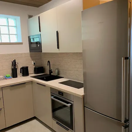 Mit Pool Und Grillplatz In * Регенсбург