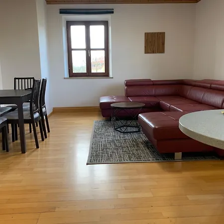 Apartment Mit Pool Und Grillplatz In Regensburg