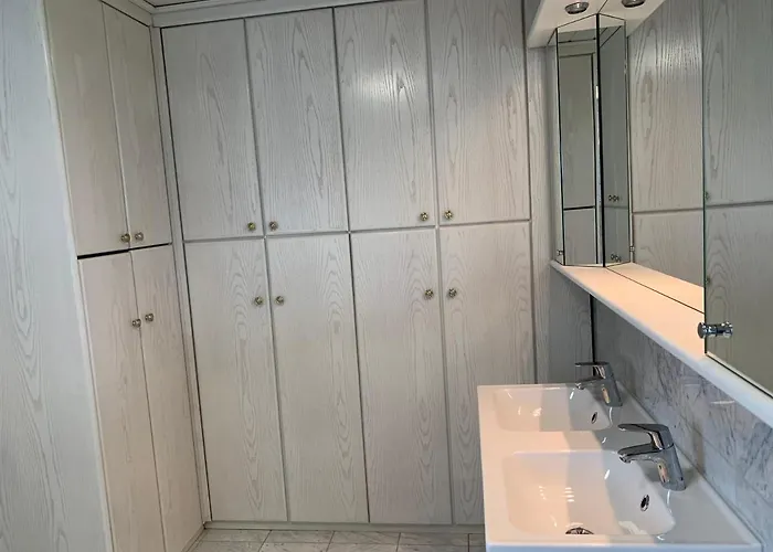 Mit Pool Und Grillplatz In Apartment Regensburg