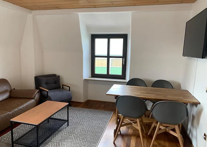 Lägenhet Mit Pool Und Grillplatz In Regensburg