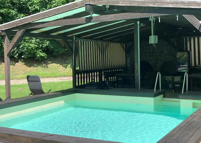 Apartment Mit Pool Und Grillplatz In *